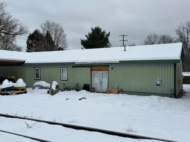 $299,900 | 203 Cass Street, Augusta, MI 49012