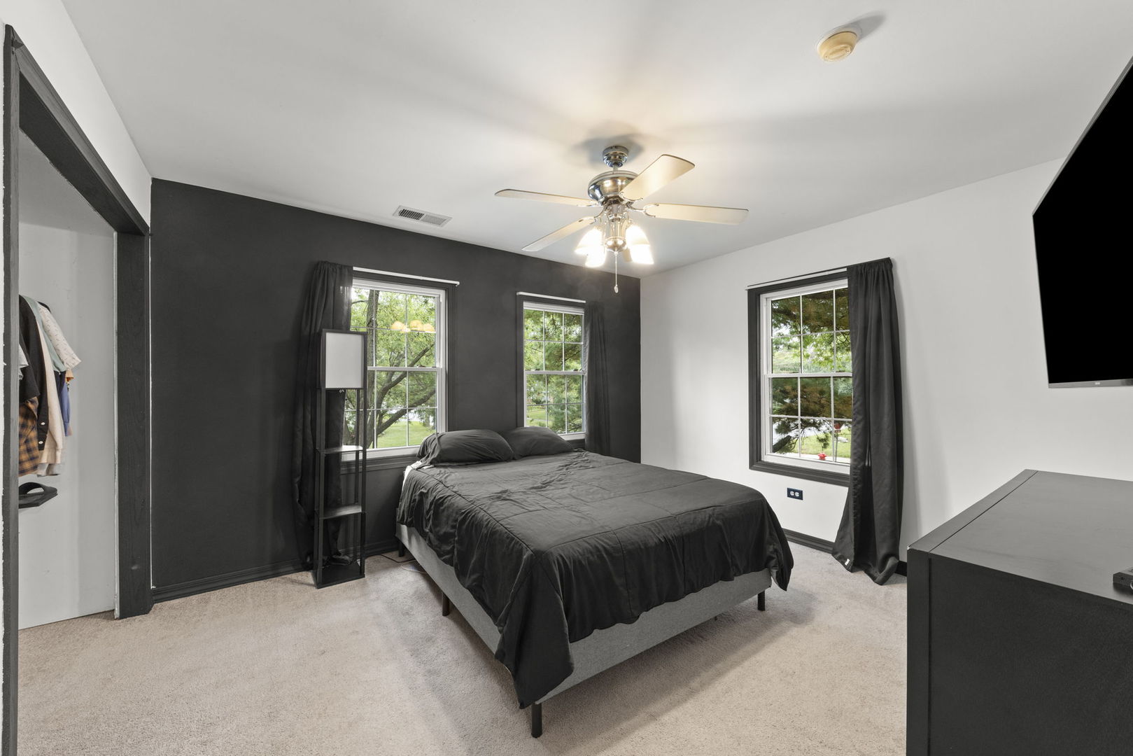 17642 Howe Avenue Homewood, IL 60430 - Photo 21 of 27 Gallery Image 21