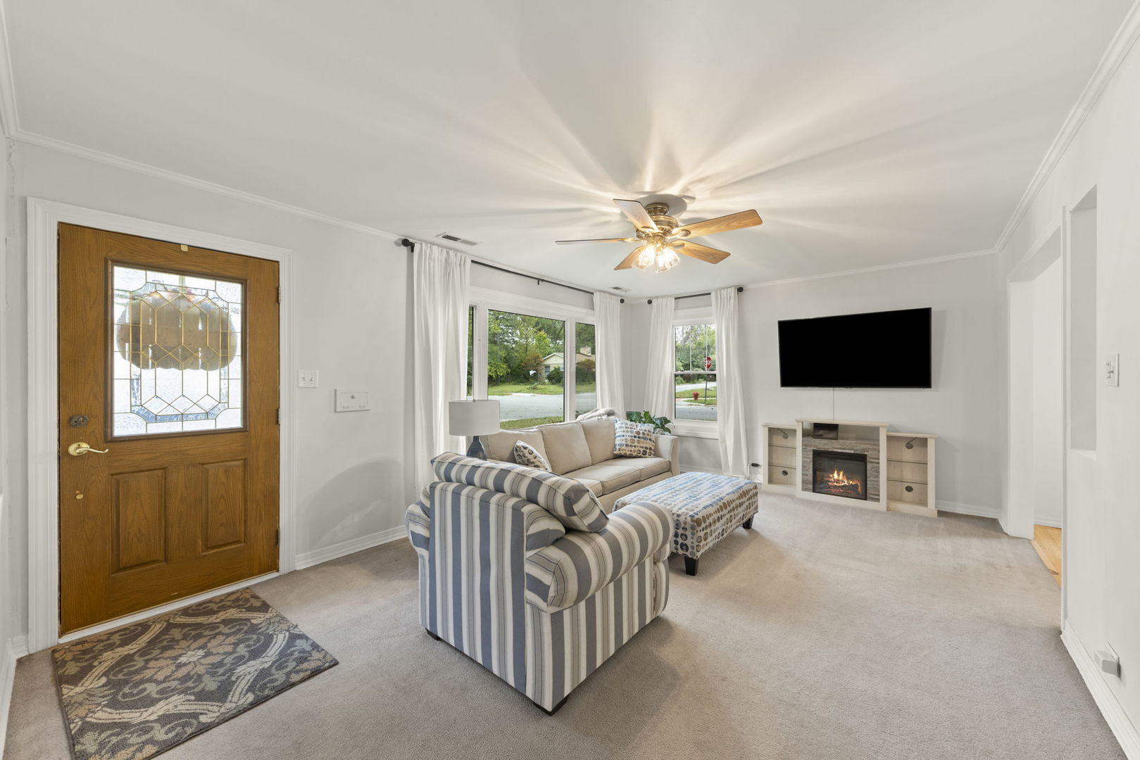 17642 Howe Avenue Homewood, IL 60430 - Photo 6 of 27 Gallery Image 6