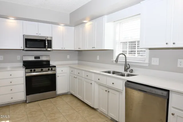 $374,900 | 2355 Smith Road, Four Oaks, NC 27524