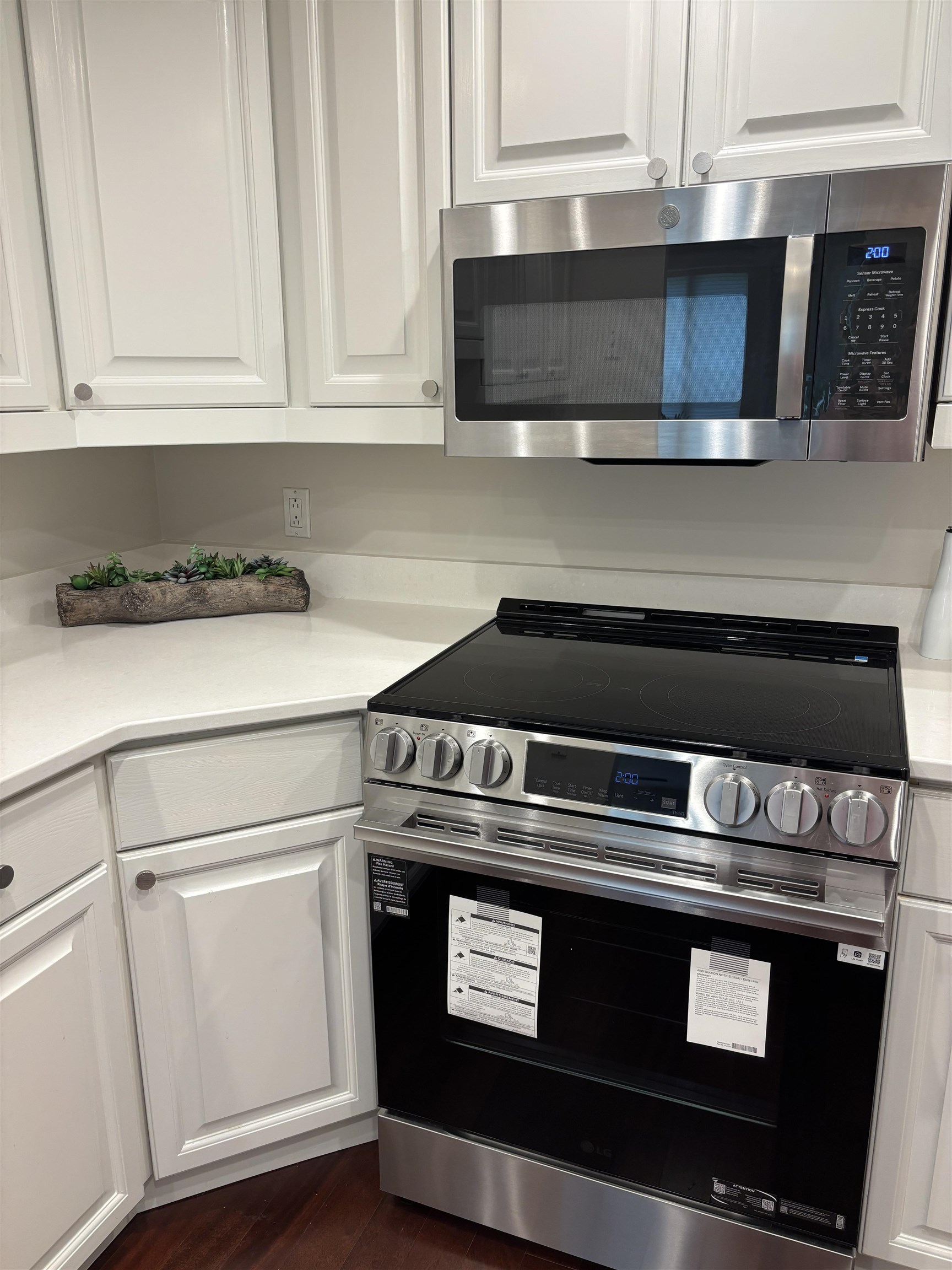300 North River Road, Unit 112 Manchester, NH 03104 - Photo 14 of 38 Gallery Image 14