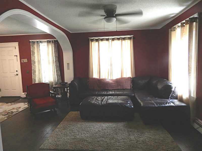 121 Collins Street Woonsocket, RI 02895 - Photo 4 of 20 Living Room.