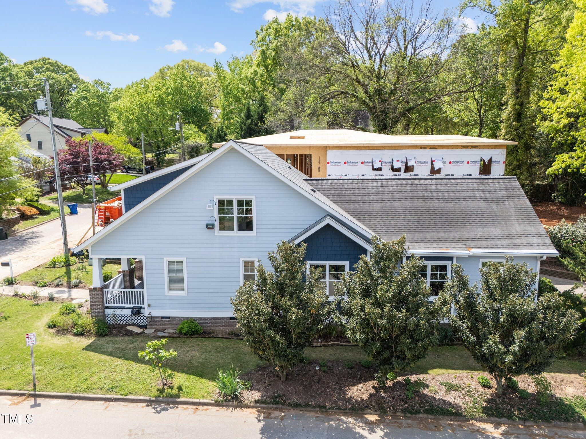 1011 Parker Street Raleigh, NC 27607 - Photo 8 of 53 40-web-or-mls-DJI_20250410120839_0934_D