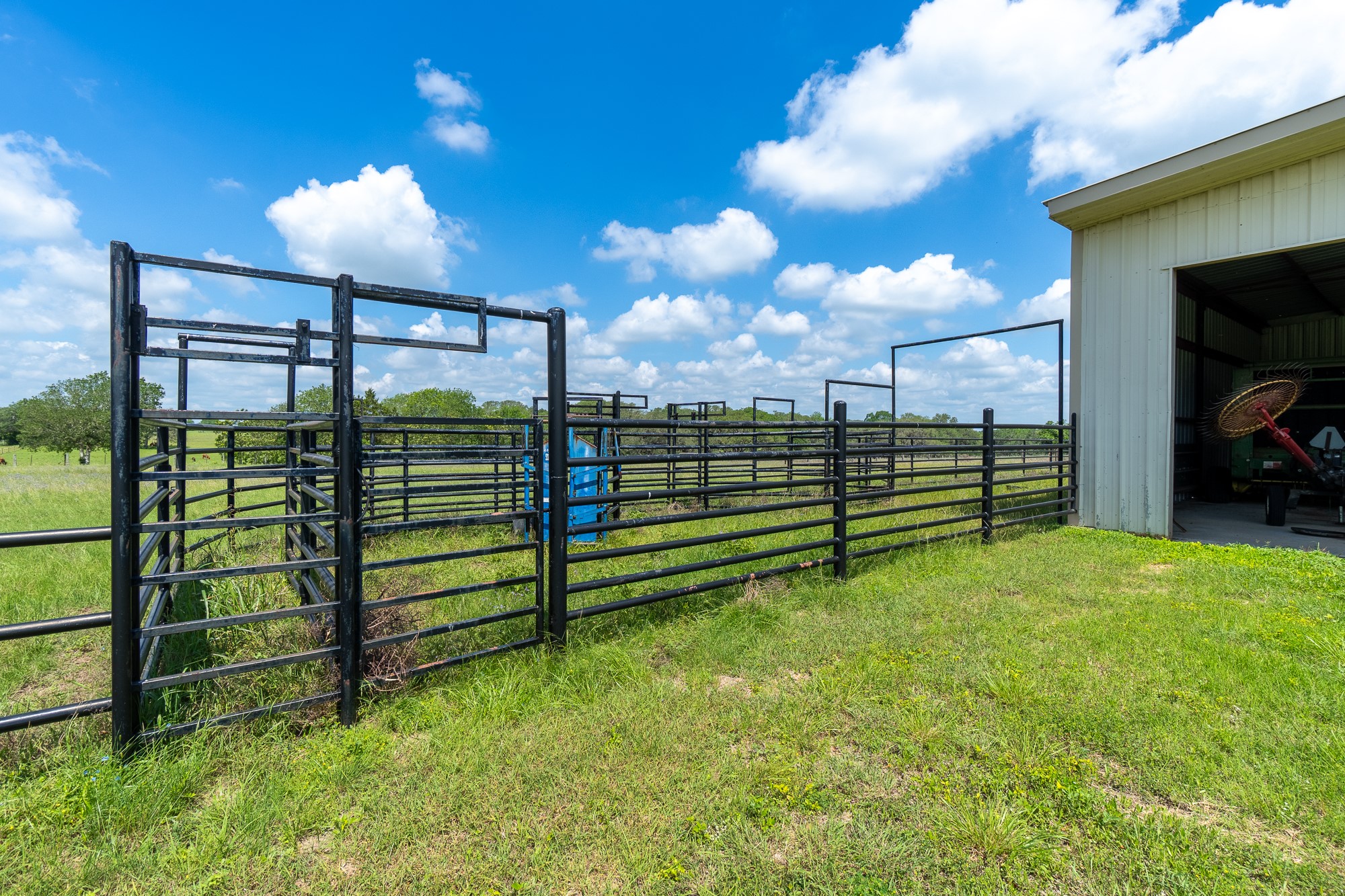 5018 Wolters Road Schulenburg, TX 78956 - Photo 14 of 39 a view of a garden