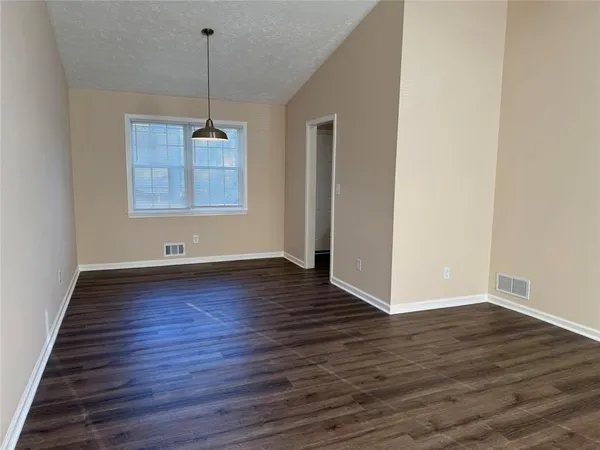 $1,895 | 10111 Settlers Grove Road Northeast, Covington, GA 30014