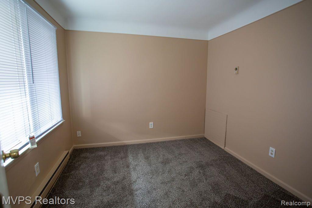 7535 Toepfer Road Warren, MI 48091 - Photo 4 of 10 Gallery Image 4