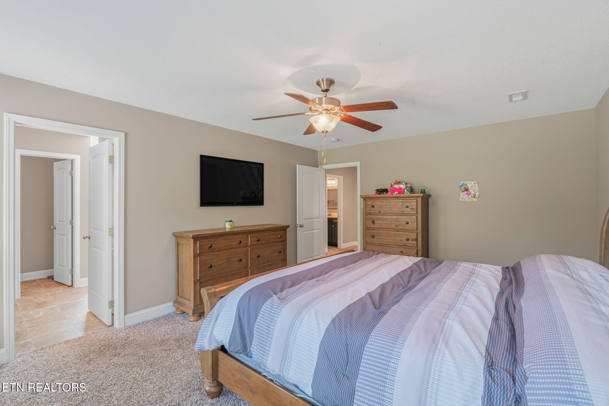 99 Fallberry Street Oak Ridge, TN 37830 - Photo 39 of 60 Primary Suite