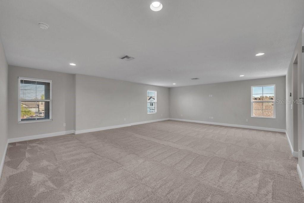 14604 Horse Trot Road Lithia, FL 33547 - Photo 22 of 62 a view of an empty room with a window