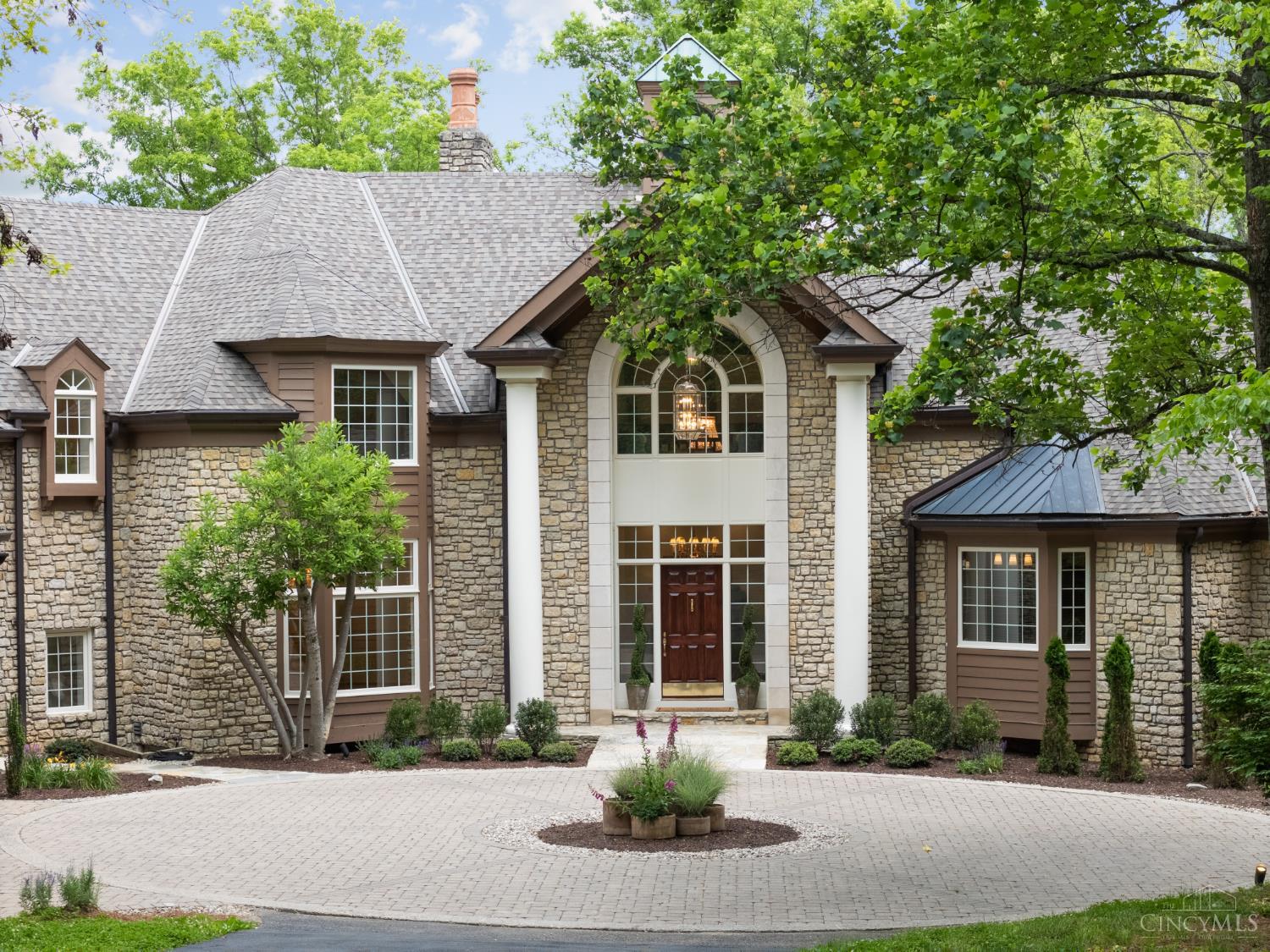 8690 Hopewell Road Cincinnati, OH 45242 - Photo 3 of 79