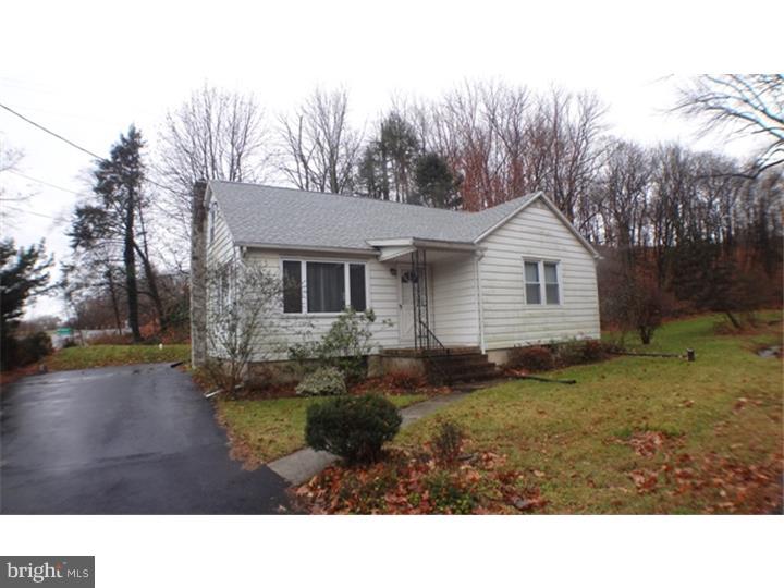 1122 Clearview Road Coplay, PA 18037 - Photo 1 of 20 Gallery Image 1