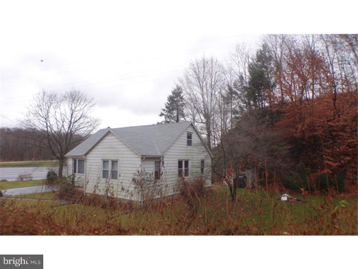 1122 Clearview Road Coplay, PA 18037 - Photo 2 of 20 Gallery Image 2
