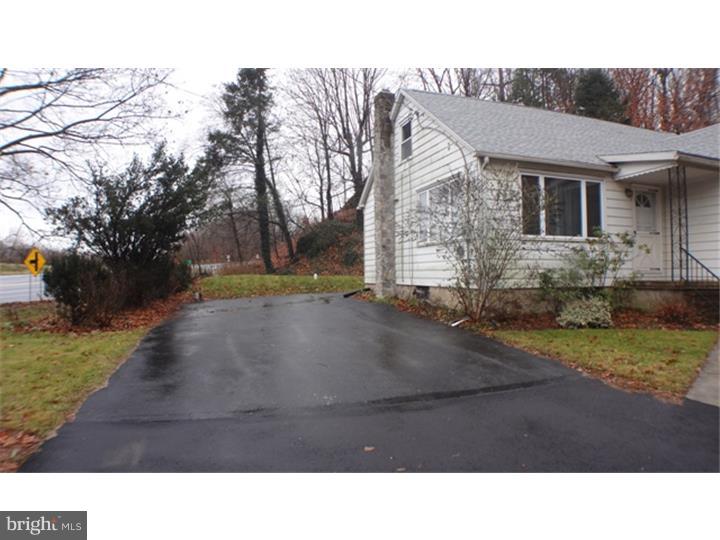 1122 Clearview Road Coplay, PA 18037 - Photo 3 of 20 Gallery Image 3