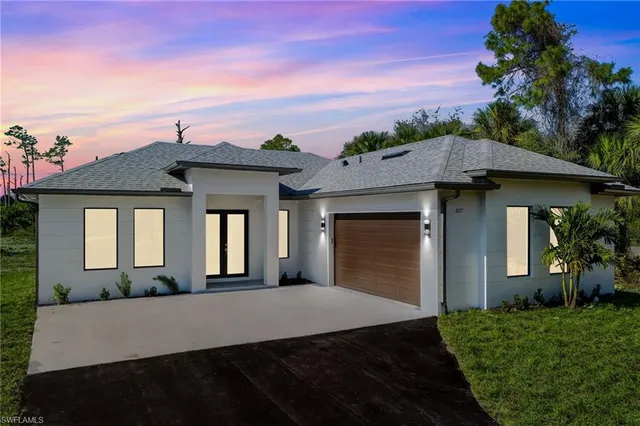 $549,900 | 3657 Everglades Boulevard South, Naples, FL 34102