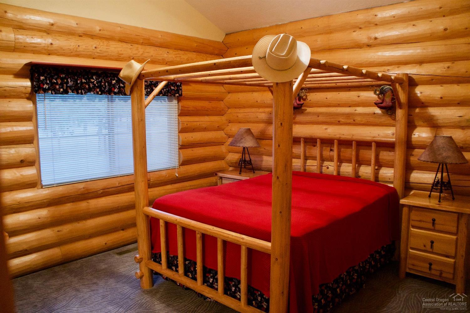 17258 Kent Road Sisters, OR 97759 - Photo 10 of 22 Additional Photo