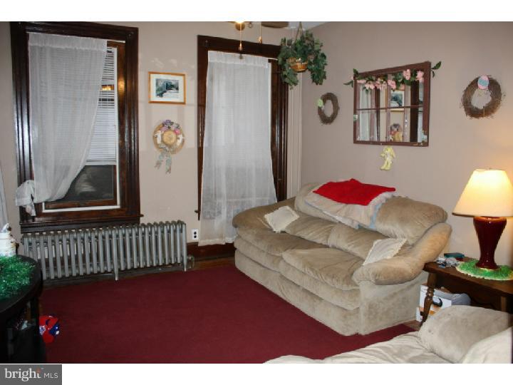 326 Nutt Road Phoenixville, PA 19460 - Photo 8 of 25 Family Room