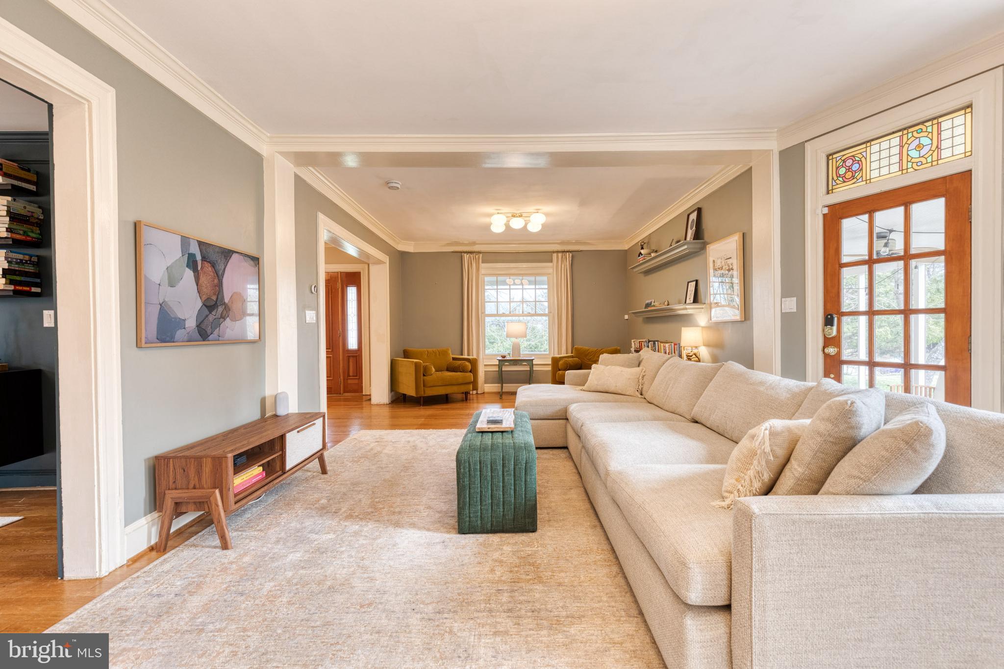 2405 Ken Oak Road Baltimore, MD 21209 - Photo 6 of 39