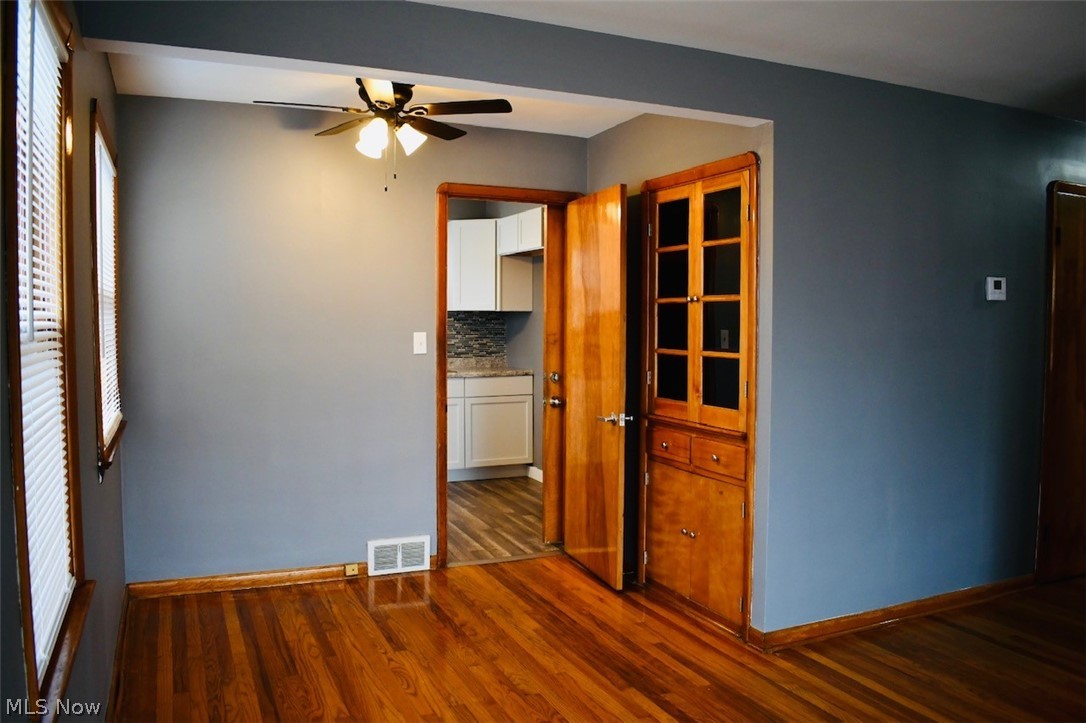 6099 Ridge Road Parma, OH 44129 - Photo 4 of 26