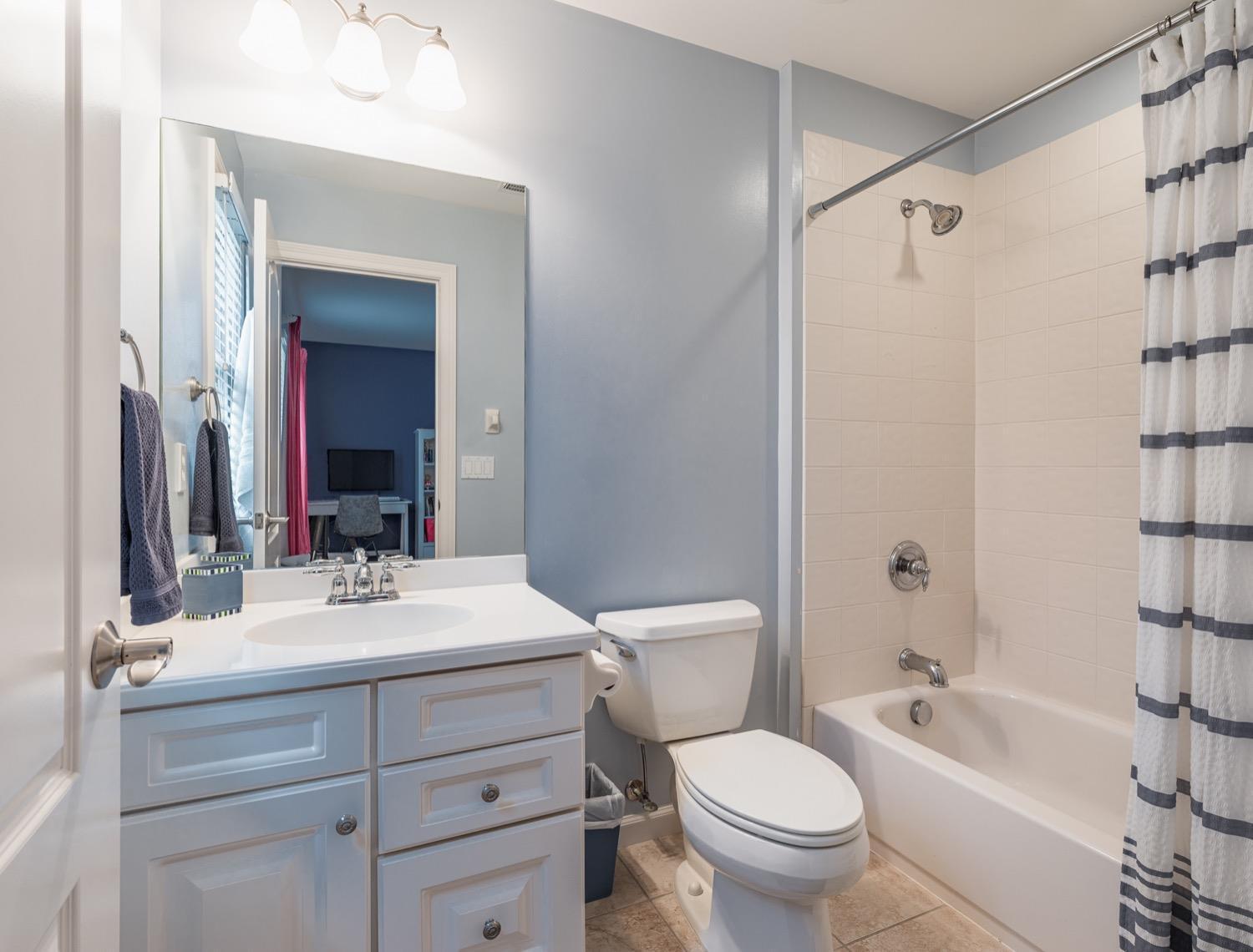 1112 Stream Ridge Lane Cincinnati, OH 45255 - Photo 40 of 48 Gallery Image 40
