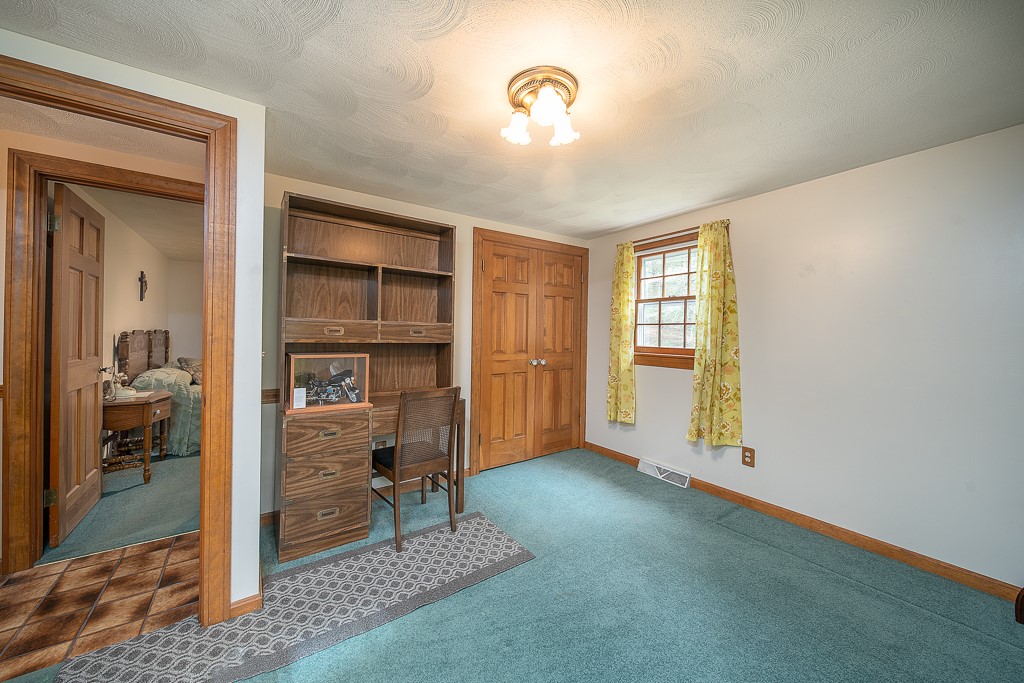 201 Byron Randall Road Scituate, RI 02857 - Photo 26 of 36