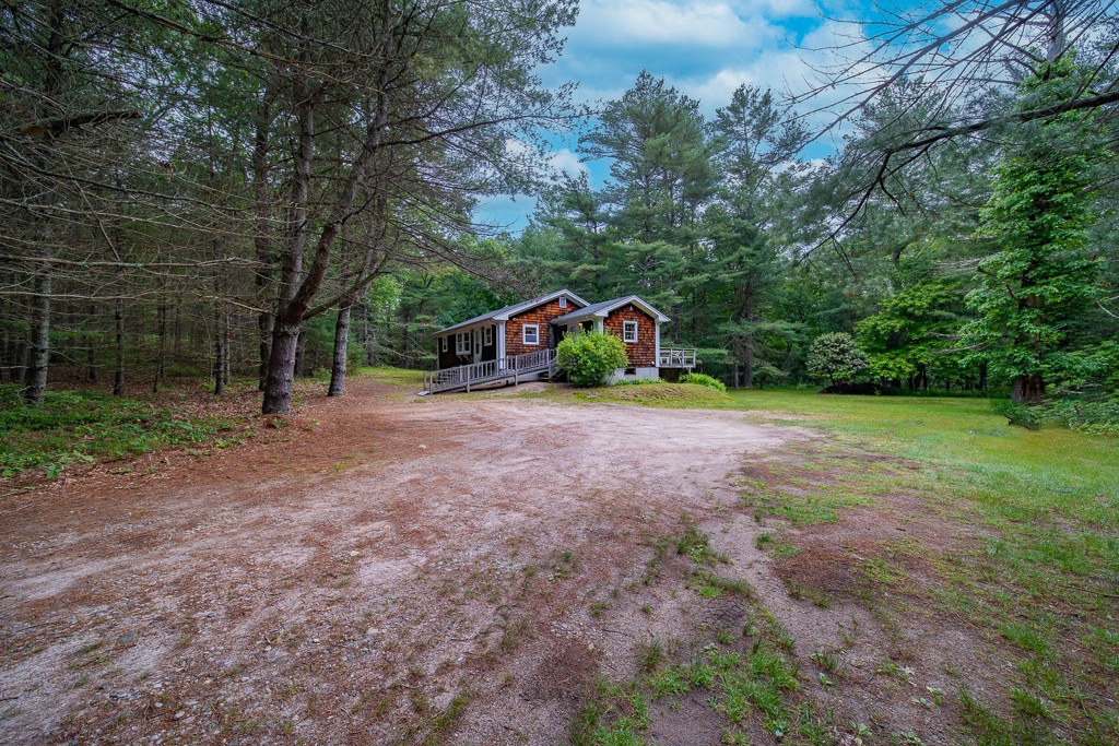 201 Byron Randall Road Scituate, RI 02857 - Photo 5 of 36