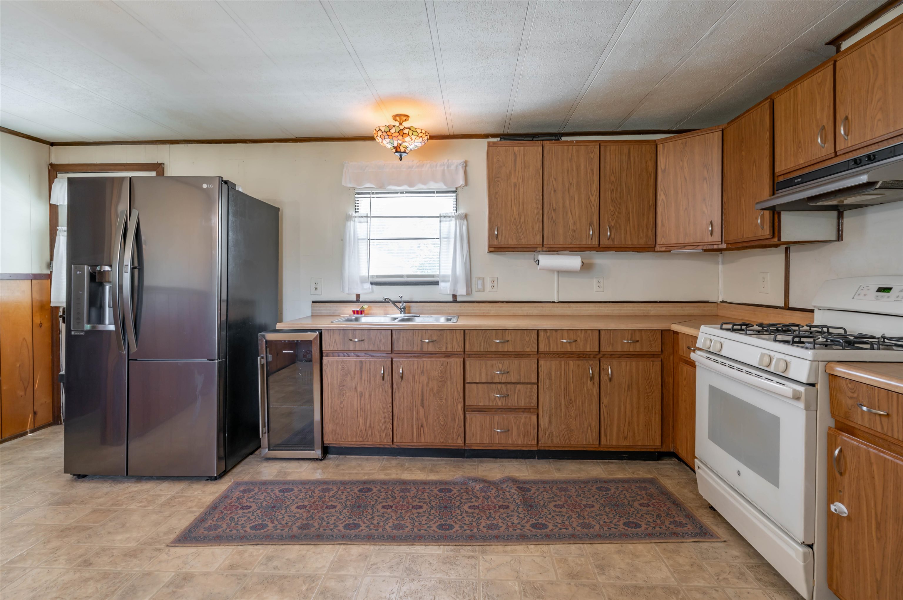 6 Embassy Avenue Hooksett, NH 03106 - Photo 6 of 40