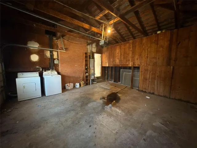a view of a storage & utility room