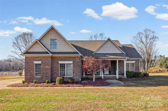 $549,900 | 310 Clarendon Estates Drive, Clover, SC 29710