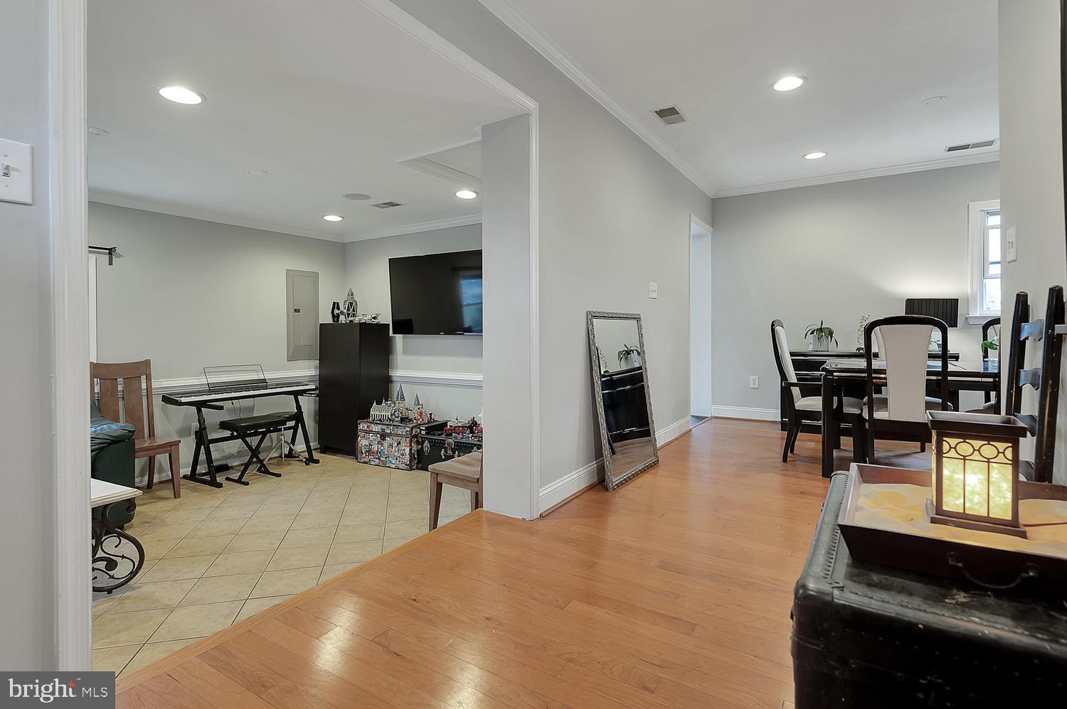 23126 Frederick Road Clarksburg, MD 20871 - Photo 13 of 49 Gallery Image 13