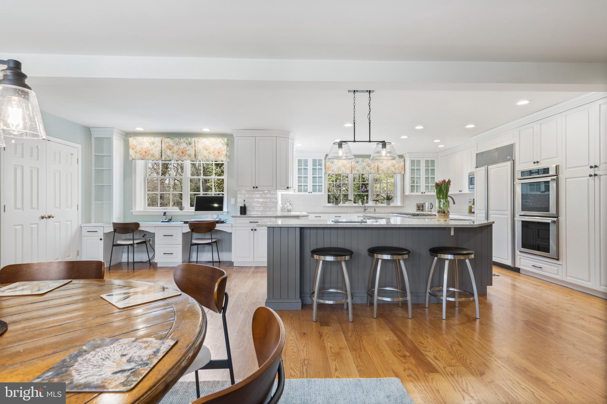 726 Cedar Lane Villanova, PA 19085 - Photo 14 of 62 built-in desk