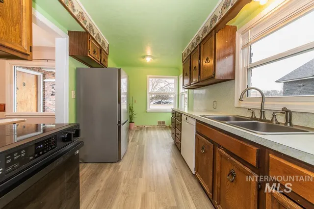 $475,000 | 119 South Holly Street, Nampa, ID 83686