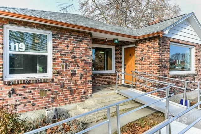 $475,000 | 119 South Holly Street, Nampa, ID 83686