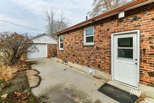 $475,000 | 119 South Holly Street, Nampa, ID 83686