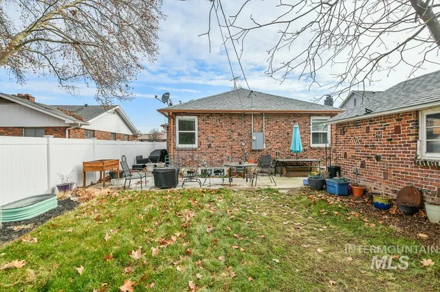 $475,000 | 119 South Holly Street, Nampa, ID 83686