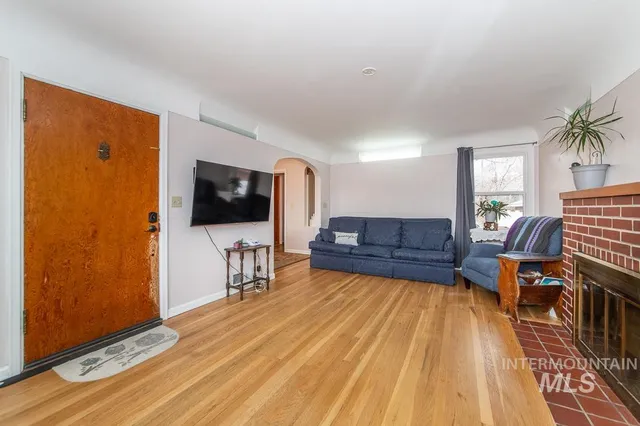 $475,000 | 119 South Holly Street, Nampa, ID 83686