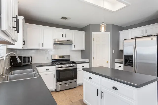 $2,350 | 14404 Ballycastle Trail, Austin, TX 78717