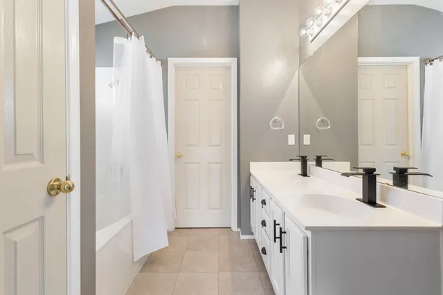 $2,350 | 14404 Ballycastle Trail, Austin, TX 78717