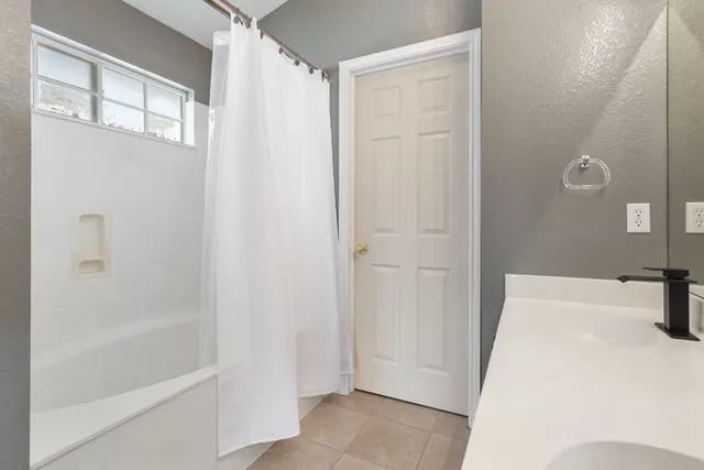 $2,350 | 14404 Ballycastle Trail, Austin, TX 78717