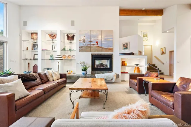 $1,599,000 | 33901 Stagecoach Boulevard, Evergreen, CO 80439