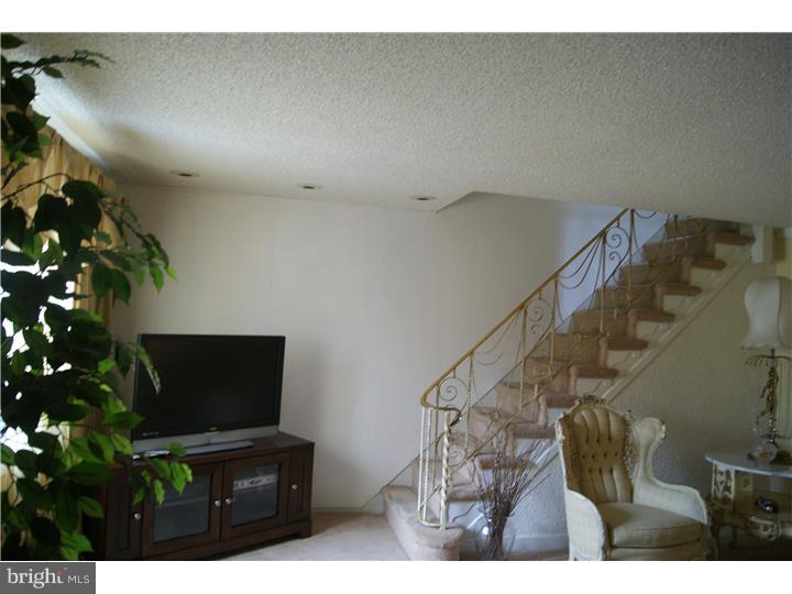 8224 Temple Road Philadelphia, PA 19150 - Photo 3 of 11 Gallery Image 3