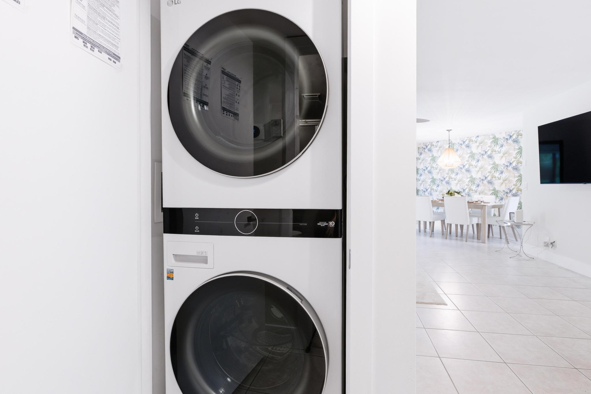 5800 Camino Del Sol, Unit 106 Boca Raton, FL 33433 - Photo 21 of 36 WASHER-DRYER