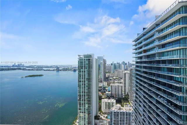 $24,500 | 650 Northeast 32nd Street, Unit UPH5303, Miami, FL 33137