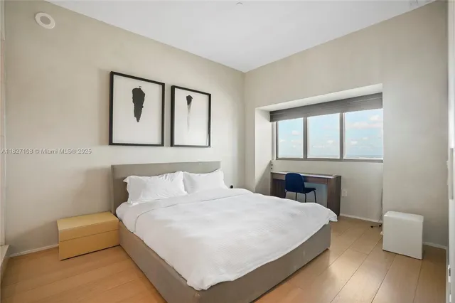 $24,500 | 650 Northeast 32nd Street, Unit UPH5303, Miami, FL 33137