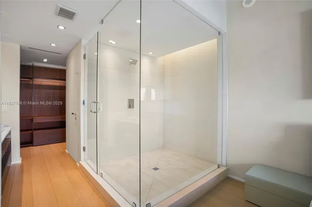 $24,500 | 650 Northeast 32nd Street, Unit UPH5303, Miami, FL 33137