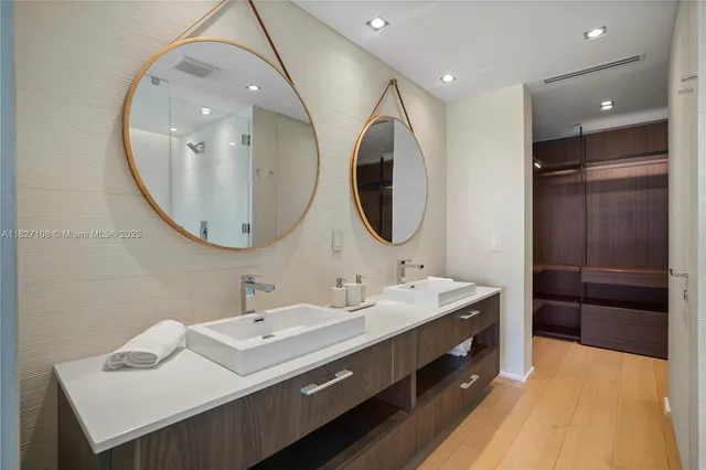 $24,500 | 650 Northeast 32nd Street, Unit UPH5303, Miami, FL 33137