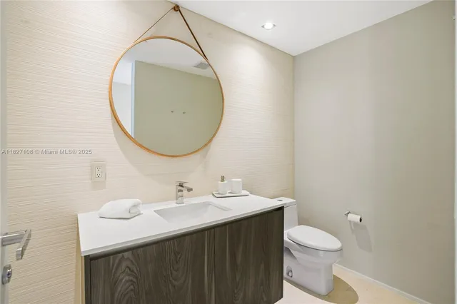 $24,500 | 650 Northeast 32nd Street, Unit UPH5303, Miami, FL 33137