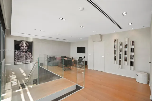 $24,500 | 650 Northeast 32nd Street, Unit UPH5303, Miami, FL 33137