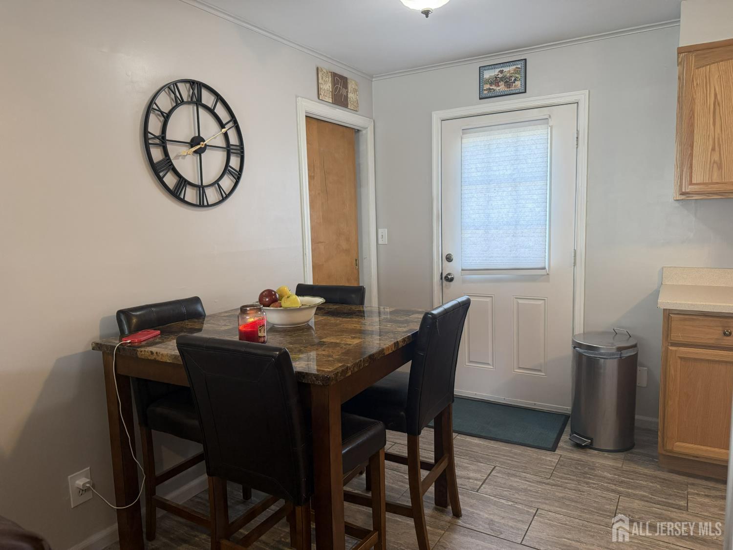36 Maplewood Avenue Colonia, NJ 07067 - Photo 16 of 30
