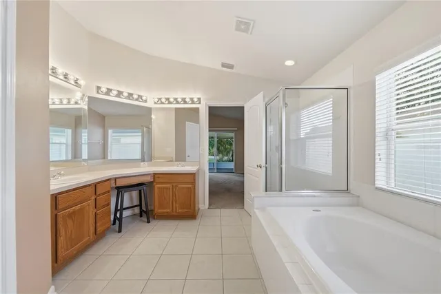 $2,500 | 30525 Lanesborough Circle, Wesley Chapel, FL 33543