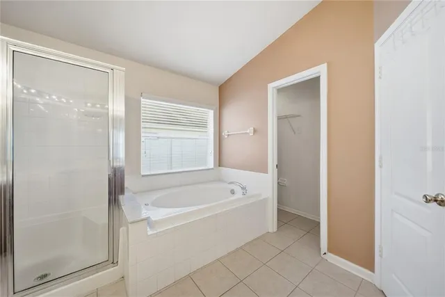 $2,500 | 30525 Lanesborough Circle, Wesley Chapel, FL 33543