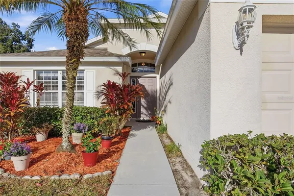 $2,400 | 30525 Lanesborough Circle, Wesley Chapel, FL 33543